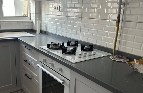 Moda Apartment | Spacious 3-bedroom apartment with WiFi, AC in wonderful Kadıköy Istanbul