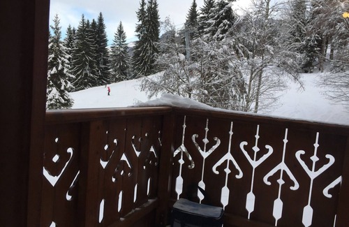 Les Esserts Apartment | Spacious 3 Bedroom Apartment Right on the Slopes