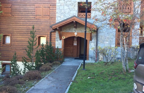 Les Esserts Apartment | Spacious 3 Bedroom Apartment Right on the Slopes