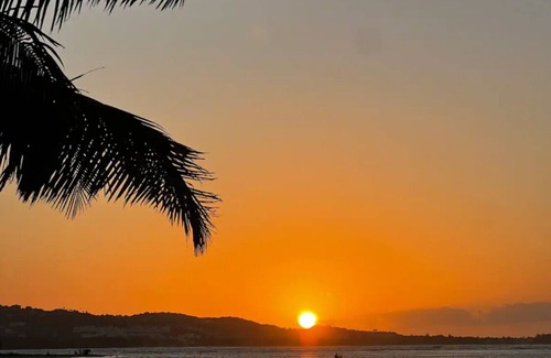 Vilomar Apartment | Spacious 3-bedroom apartment with beach walking access and great location.