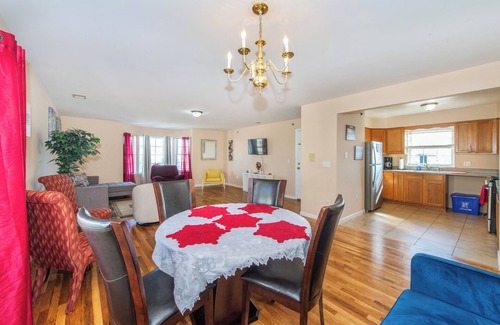 Ironbound District Apartment | Spacious 3 Bedroom Apartment Mins to EWR and NYC