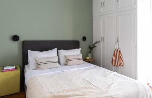 Glyfada Apartment | Spacious 3-Bedroom Getaway with Balcony in Glyfada