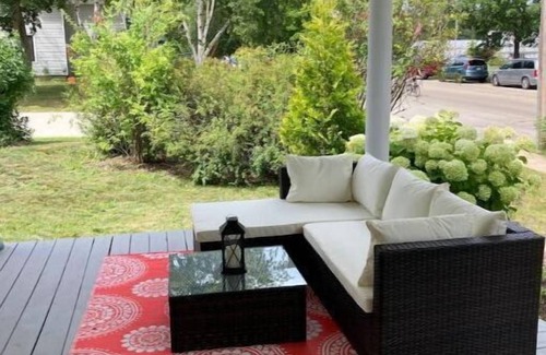Green Lake House | Spacious 3 Bedroom Home with private porch & yard