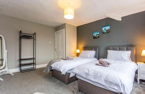 Haltwhistle House | Spacious 3 Bedroom home in Haltwhistle