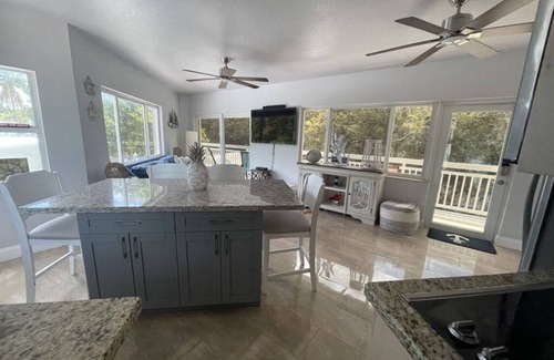 Twin Lakes House | Spacious 3 bedroom house with AC, WiFi in serene Key Largo