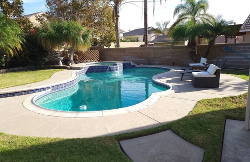 Fontana House | Spacious 3 Bedroom Home with Pool