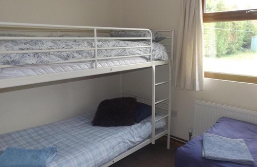 Offenham House | Spacious 3 bedroom lodge at Avonvale Holiday Lodge