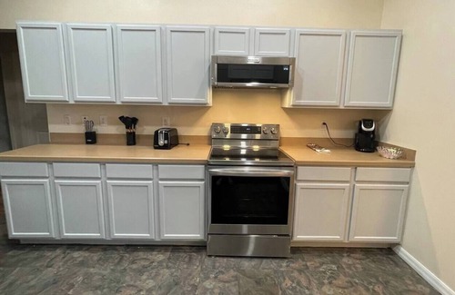 Clermont House | Spacious 3 bedroom near entertainment and Disney