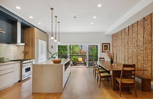 Greenpoint House | Spacious 3-bedroom townhouse with garden, WiFi, AC in prime Greenpoint Brooklyn.
