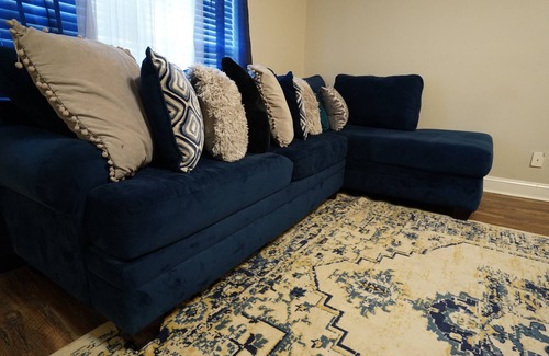 Riverdale House | Spacious 3 bedroom private home with bonus Room