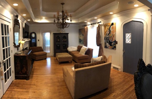 Mooresville House | Spacious 3 bedroom Cottage in Mooresville