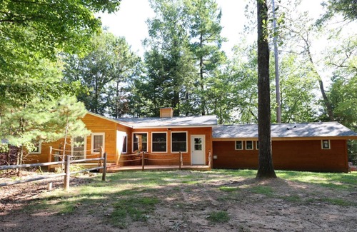 Three Lakes House | Spacious 3 Bedroom on Little Fork Lake of the Three Lakes Chain!