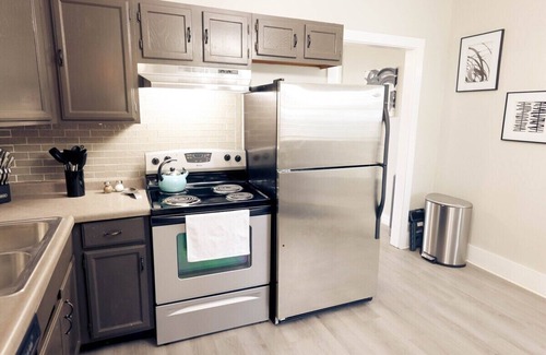 Terre Haute House | Spacious 3 BR Firepit + Grill Fun 6 Min to ISU