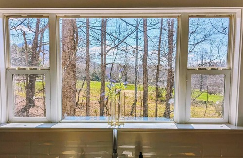 Faber House | Spacious 3 BR Hot Tub Wine Trail Wintergreen