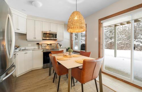 Mont-Tremblant House | Spacious 3-Story Golfside Townhouse with Pool Access Aiglon 1614