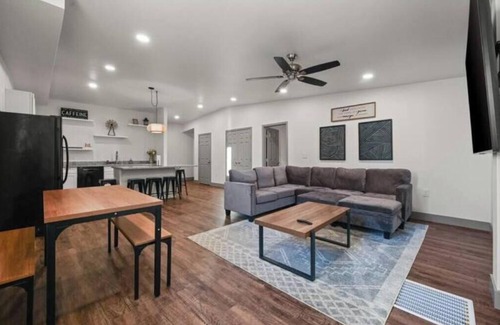 Buffalo Springs House | Spacious 3BR/2BA Lakeside Escape