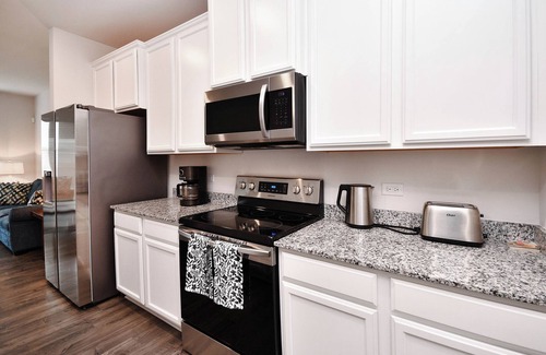 Conestee Condo | Spacious 3BR Condo Near Downtown Greenville, I-85, Shopping, Dining, and More!