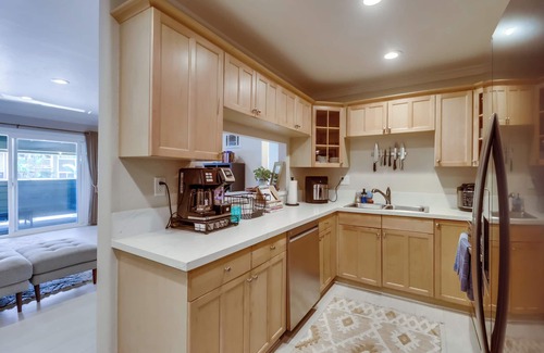 Chula Vista Condo | Spacious 3BR Family Home: Free Pool/Tub & Parking