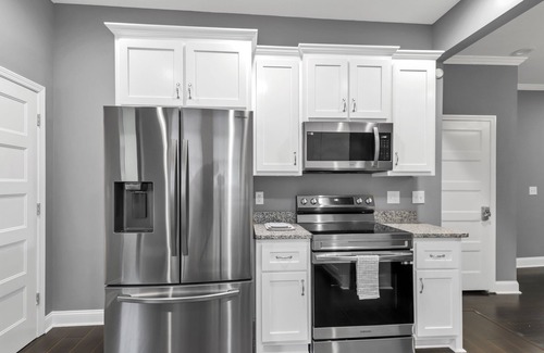 West End House | Spacious 3BR Near Stadium– Great for Groups