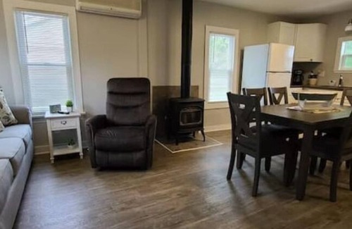 Indian River House | Spacious 3BR Retreat Perfect for Families!