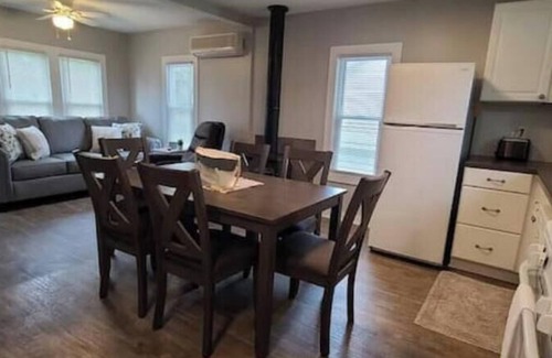 Indian River House | Spacious 3BR Retreat Perfect for Families!