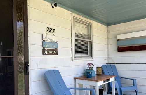 Canton Apartment | Spacious 3BR w/Fenced in Yard & Parking