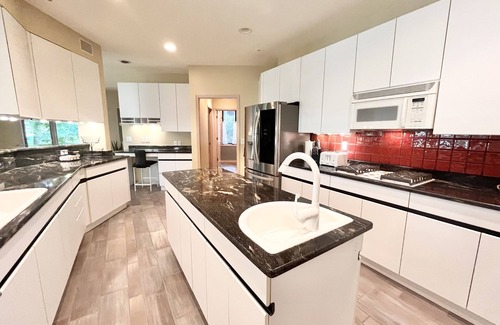 Fontana House | Spacious 4 BDR Home in Desirable Abbey Springs! Pool, Beach, Golf, & More