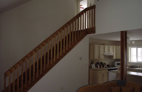 Dingmans Ferry House | Spacious 4 bdrm w/sauna, pool table, Roku TV & Wi-Fi