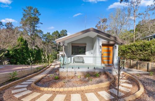 Wentworth Falls House | Spacious 4-Bed House in Scenic Wentworth Falls