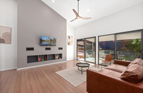 Wentworth Falls House | Spacious 4-Bed House in Scenic Wentworth Falls