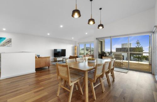 Sellicks Beach House | Spacious 4-Bed Home by Sellicks Beach
