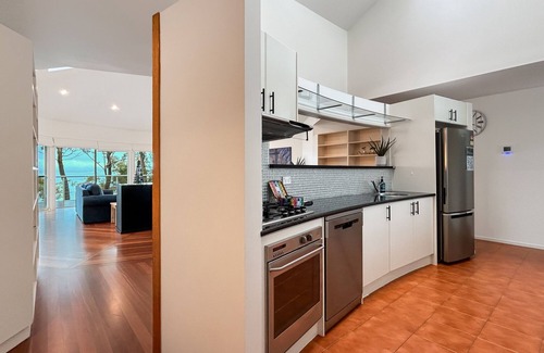Long Beach House | Spacious 4-Bed Home with Coastal Charm