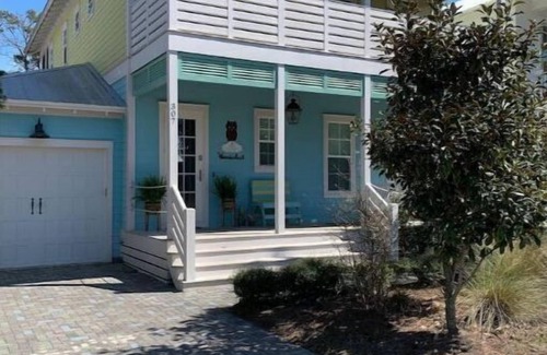 Lakeside at Blue Mountain Beach House | Spacious 4 bedroom home 0.7 miles to the beach!
