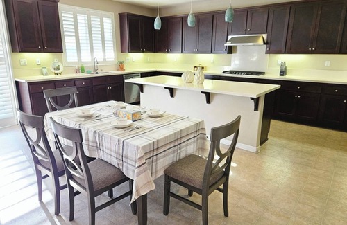 Mira Loma House | Spacious 4-bedroom single level house with RV parking in Jurupa Valley