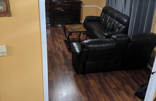 Lawrenceville House | Spacious 4-bedroom building in brilliant Lawrenceville with AC, WiFi