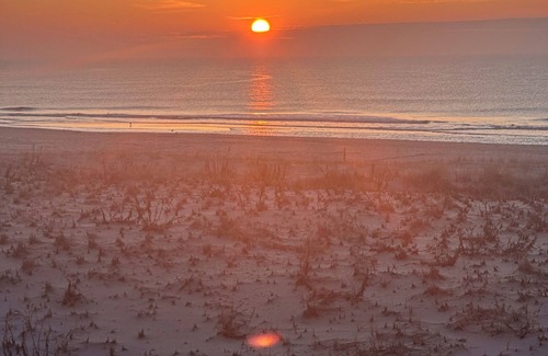 South Beach Haven House | Spacious 4-bedroom 2.5 bath oceanfront home on Long Beach Island with WiFi, AC