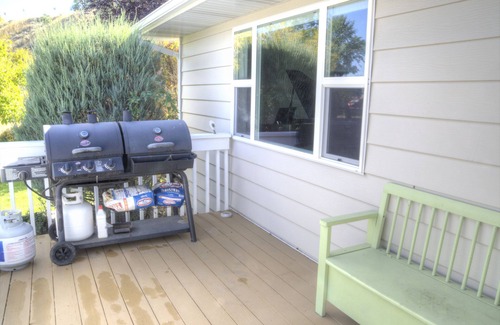 Cody House | Spacious 4 Bedroom, 3 Bath Home Only 1/2 Mile From Downtown - Cody, WY