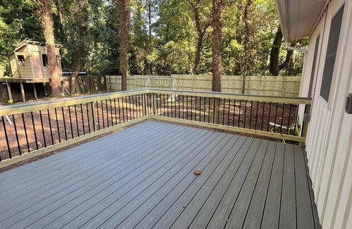 Doraville House | Spacious 4-bedroom 3 bathroom house in lovely Doraville with WiFi, AC, Fenced