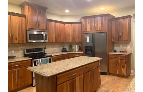 Southwest Ada County Alliance House | Spacious 4 Bedroom, 4 Bath With Hot Tub