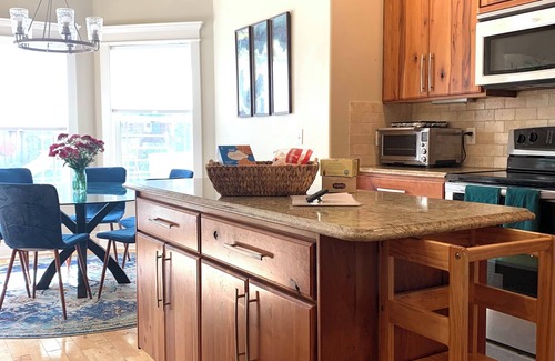 Southwest Ada County Alliance House | Spacious 4 Bedroom, 4 Bath With Hot Tub