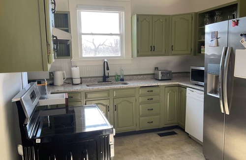 Lexington House | Spacious 4-bedroom country house, in Lexington, just minutes from the Horse Park