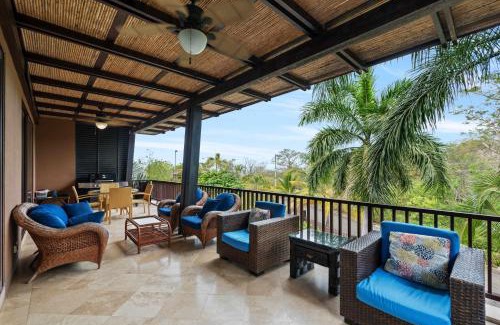 El Ocotal House | Spacious 4 Bedroom Condo Pool