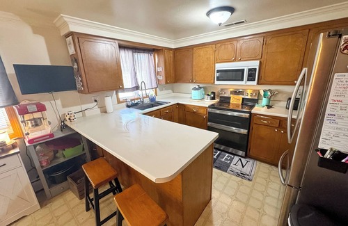 Green Bay House | Spacious 4-bedroom house in Green Bay, minutes from Lambeau!
