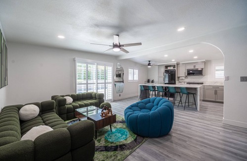 Winchester House | Spacious 4-bedroom house with Pool, BBQ, Near Strip/Downtown