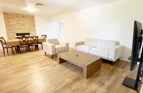 Loma Linda House | Spacious 4-bedroom house in nice Loma Linda with WiFi, AC