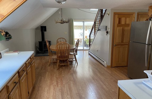 Bridgton House | Spacious 4 Bedroom Home ~ Moose Pond/Pleasant Mountain. Kids Love It Here!