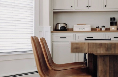 East End House | Spacious 4-bedroom house located in the heart of Portland, ME.