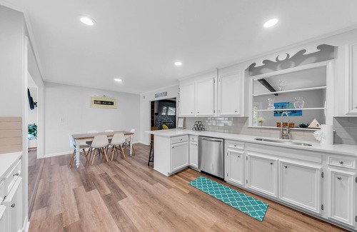 Hanahan House | Spacious 4-bedroom house in charming Hanahan with AC, WiFi