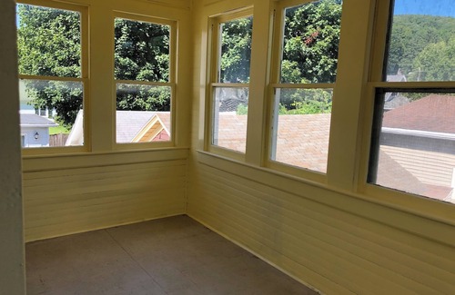 Oneonta House | Spacious 4-bedroom house in charming Oneonta with AC, WiFi
