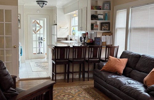 North Queen Anne House | Spacious 4-bedroom house in awesome Seattle with WiFi, AC